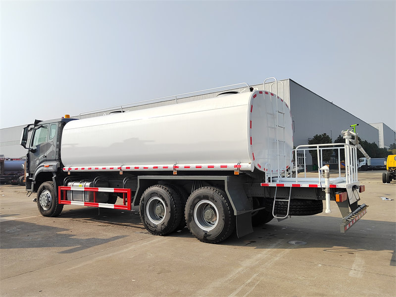 HOWO NX 10-wheeler water sprinkler truck