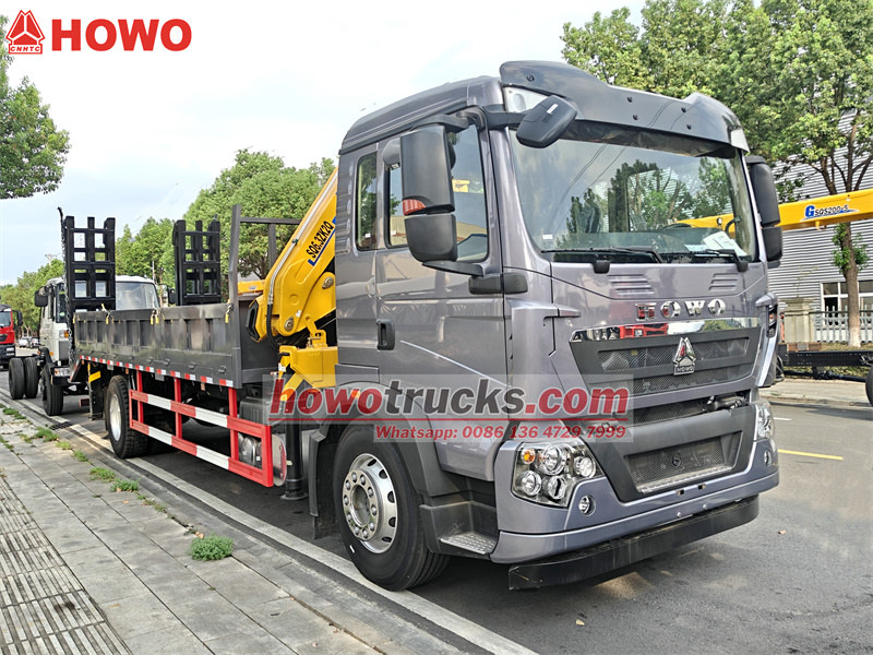 Howo 4x2 truck with 6T knuckle crane Howo 4x2 truck with 6T knuckle crane