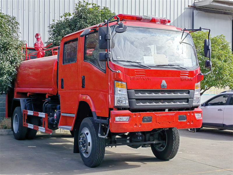 Howo 4x4 fire water truck