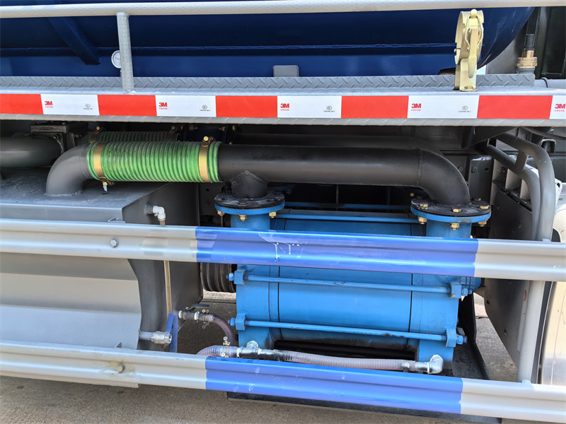 HOWO 20 cubic sewage suction truck HOWO 20 cubic sewage suction truck