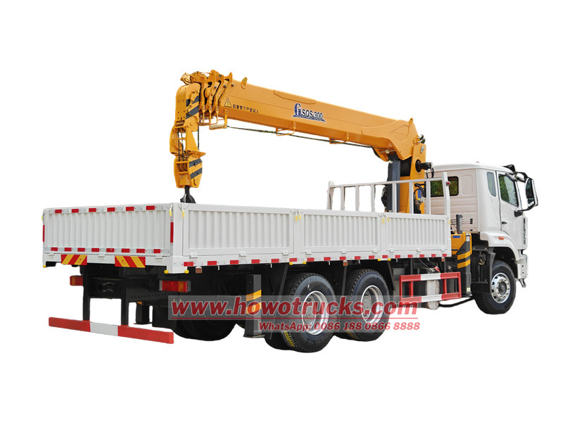 HOWO service truck mounted crane