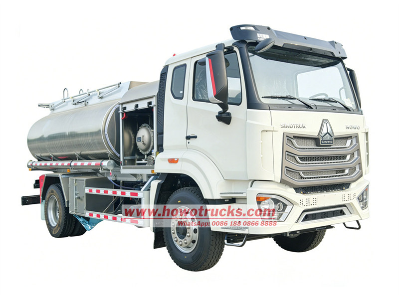 HOWO 10000L helicopter refueling truck