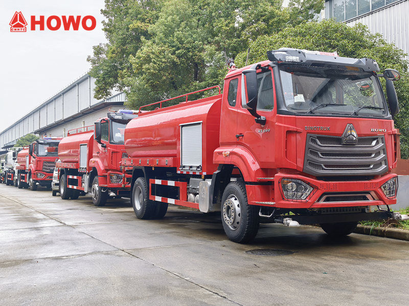 HOWO water tank fire truck
