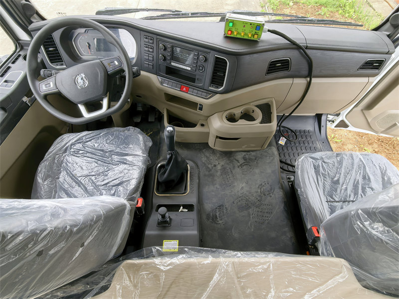 Howo heavy garbage compactor truck