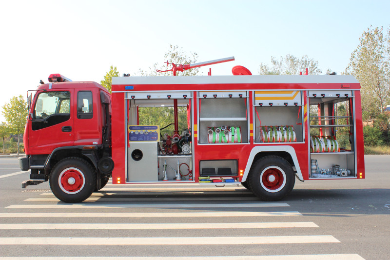 HOWO rescue fire truck with fire equipment