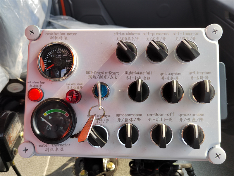 SINOTRUK HOWO vacuum sweeper truck with brush SINOTRUK HOWO vacuum sweeper truck with brush